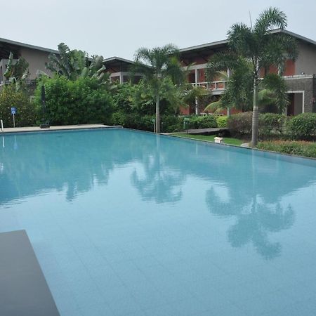 Fountainhead Hotel Alibag Bagian luar foto