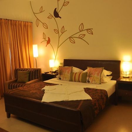 Fountainhead Hotel Alibag Bagian luar foto