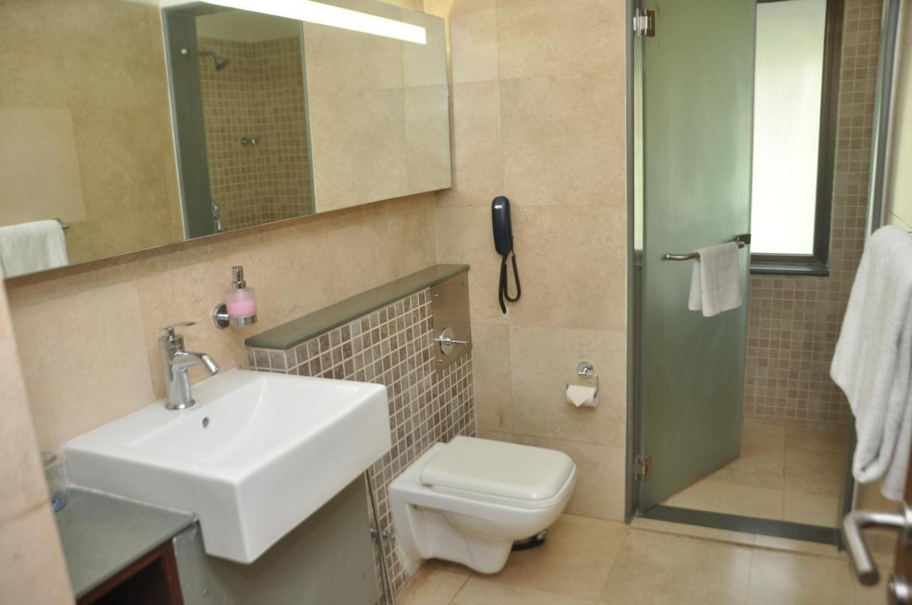 Fountainhead Hotel Alibag Bagian luar foto
