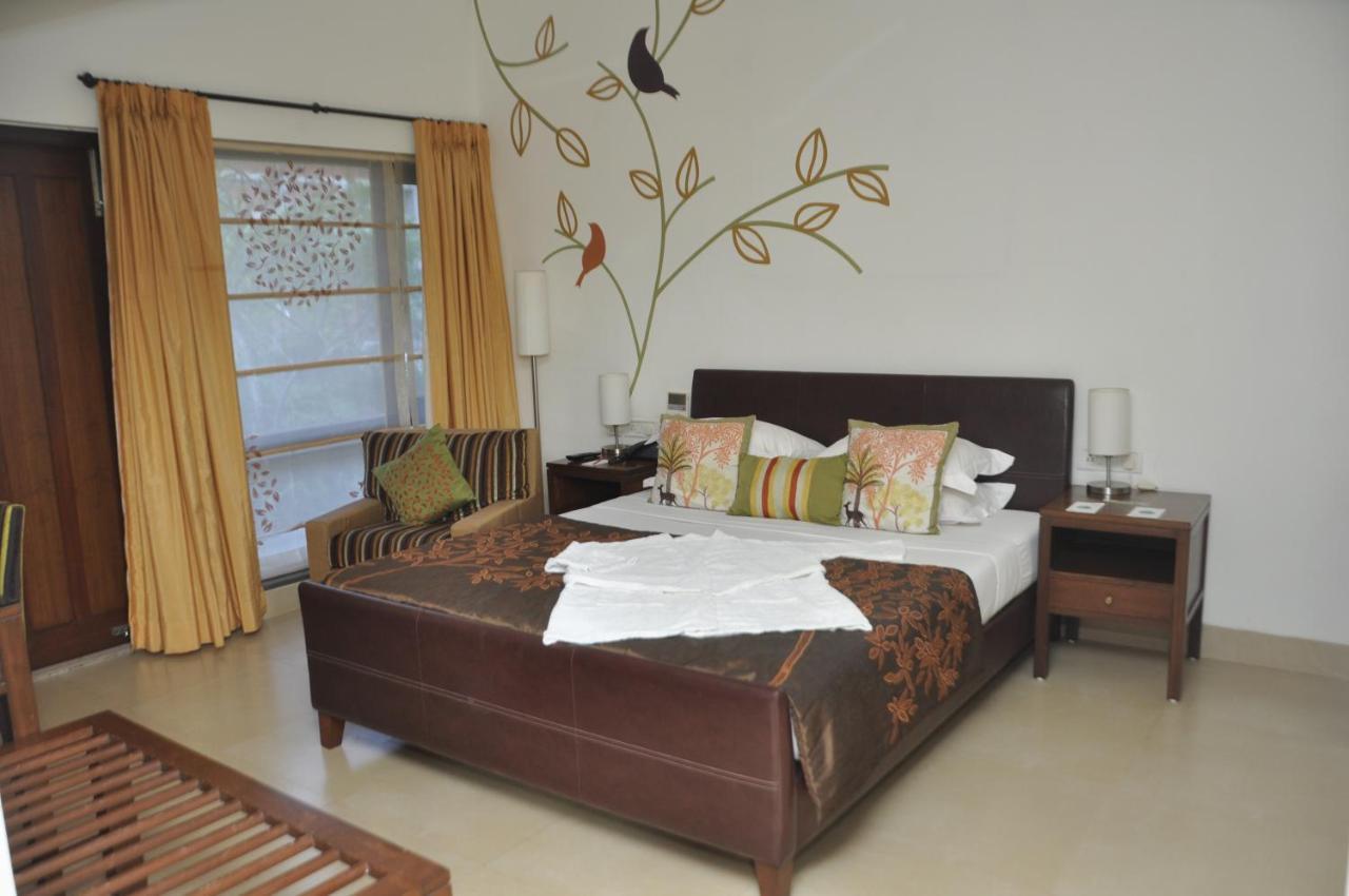 Fountainhead Hotel Alibag Bagian luar foto